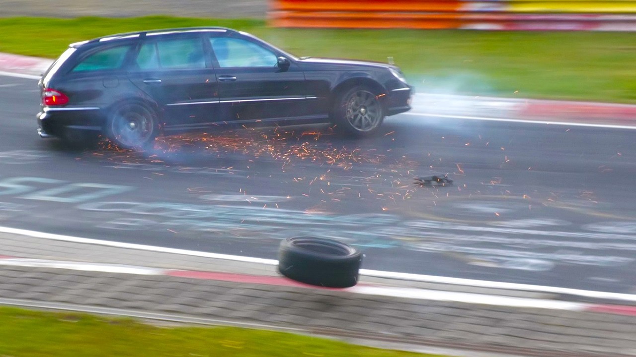 NÜRBURGRING TECHNICAL Defects Compilation ENGINE BLOW UP, BRAKE FAILURE ...